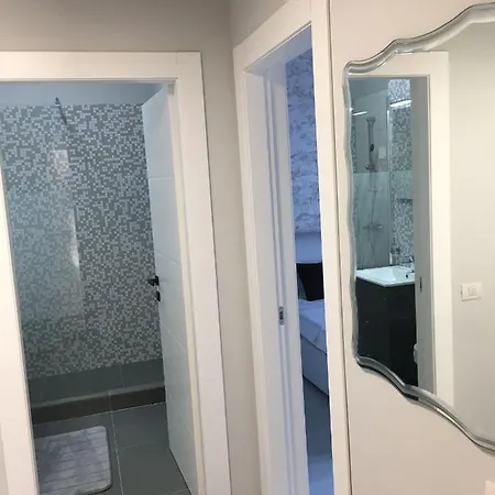 Apartament Naty Bulevard 아파트 *
